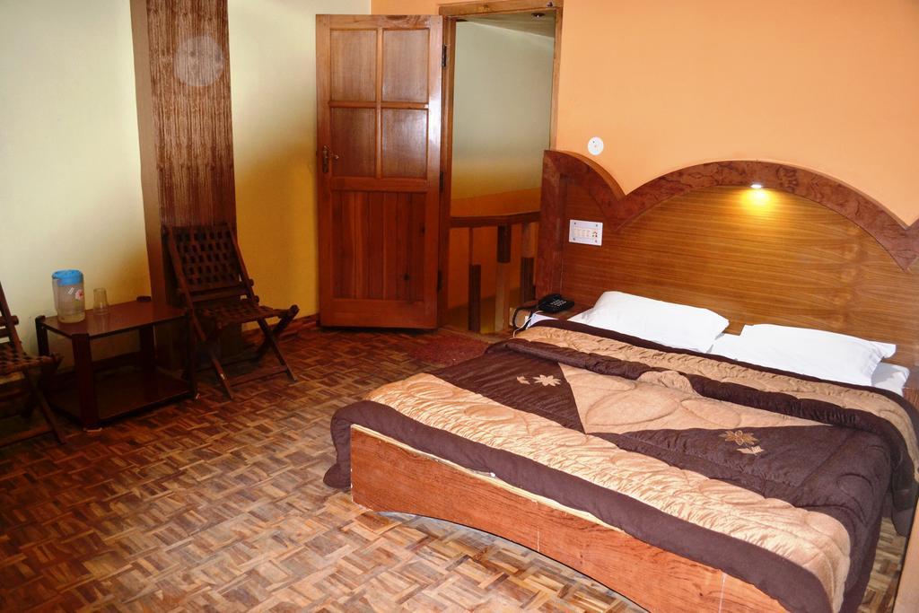 Kunal Hotel & Cottages มะนาลี ภายนอก รูปภาพ