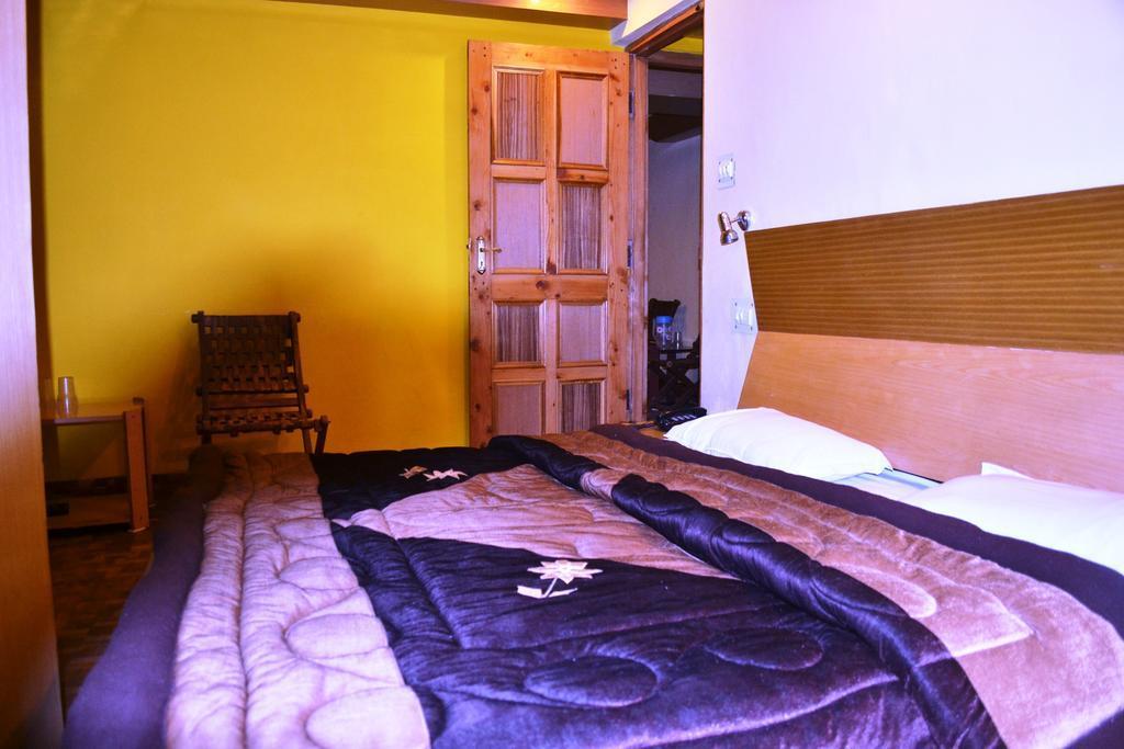 Kunal Hotel & Cottages มะนาลี ภายนอก รูปภาพ