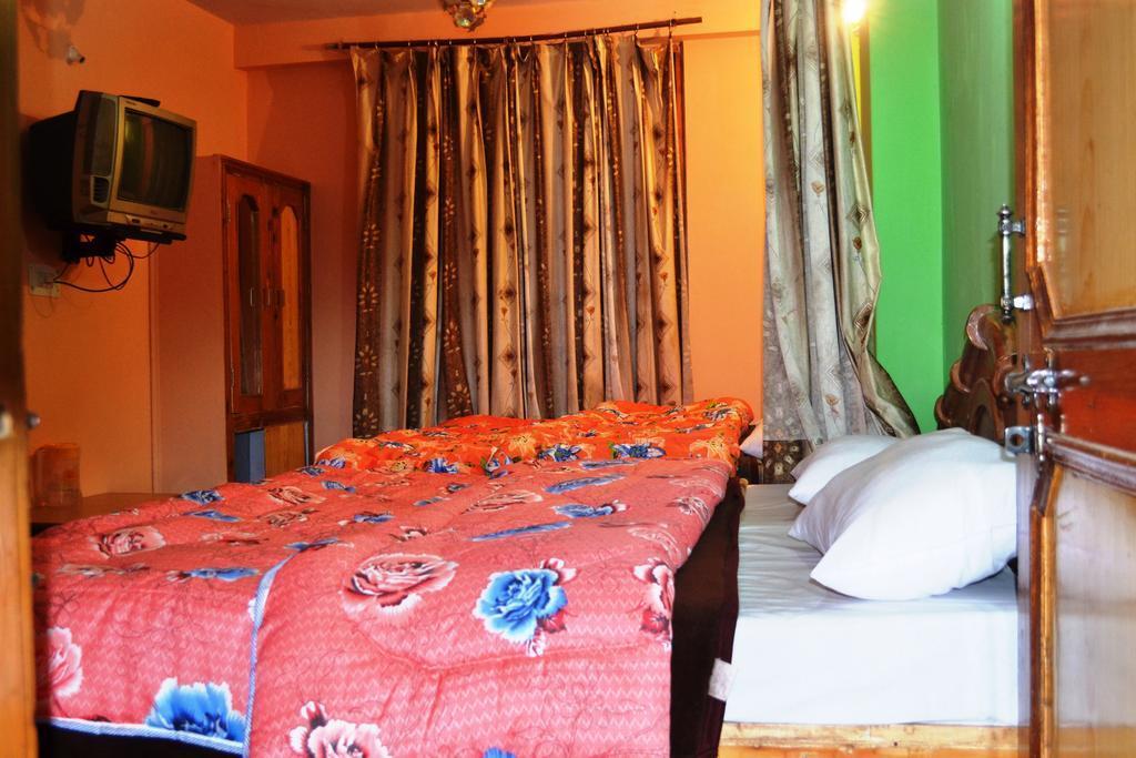 Kunal Hotel & Cottages มะนาลี ภายนอก รูปภาพ